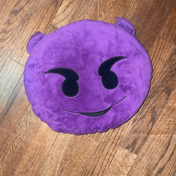 •EMOJI•NIB PURPLE DEVIL EMJOI CHARACTER PLUSHIE/PILLOW - Picture 3 of 4